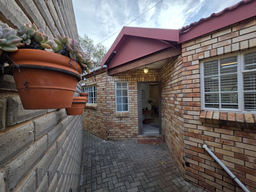 4 Bedroom Property for Sale in Pentagon Park Free State